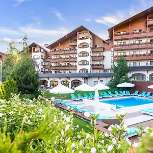 5* Szálloda Kempinski Grand Arena